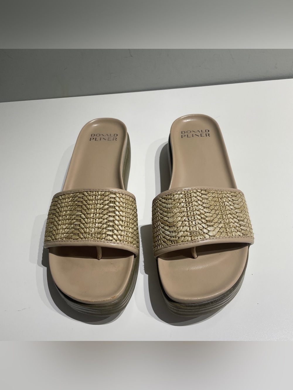 Donald Pliner Raffia Patterned Slides Woven Platform Slides Y2K Style - Picture 2 of 13